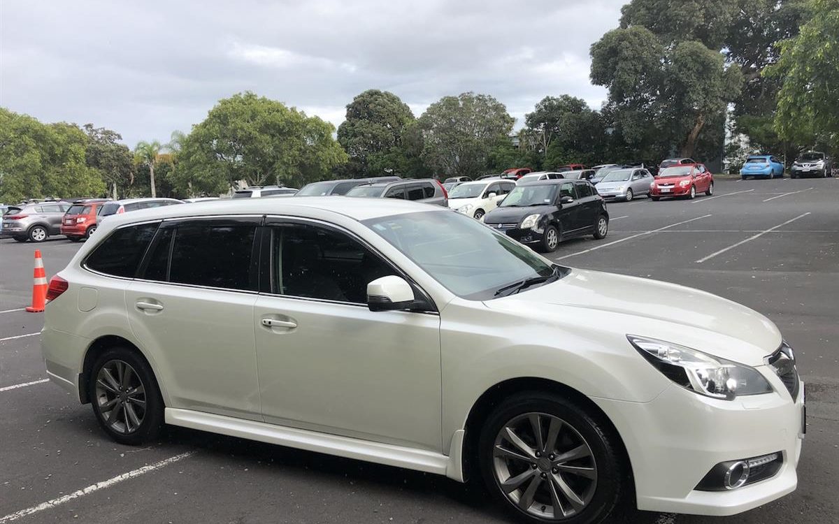 Car Finance 2013 Subaru Legacy-1047122