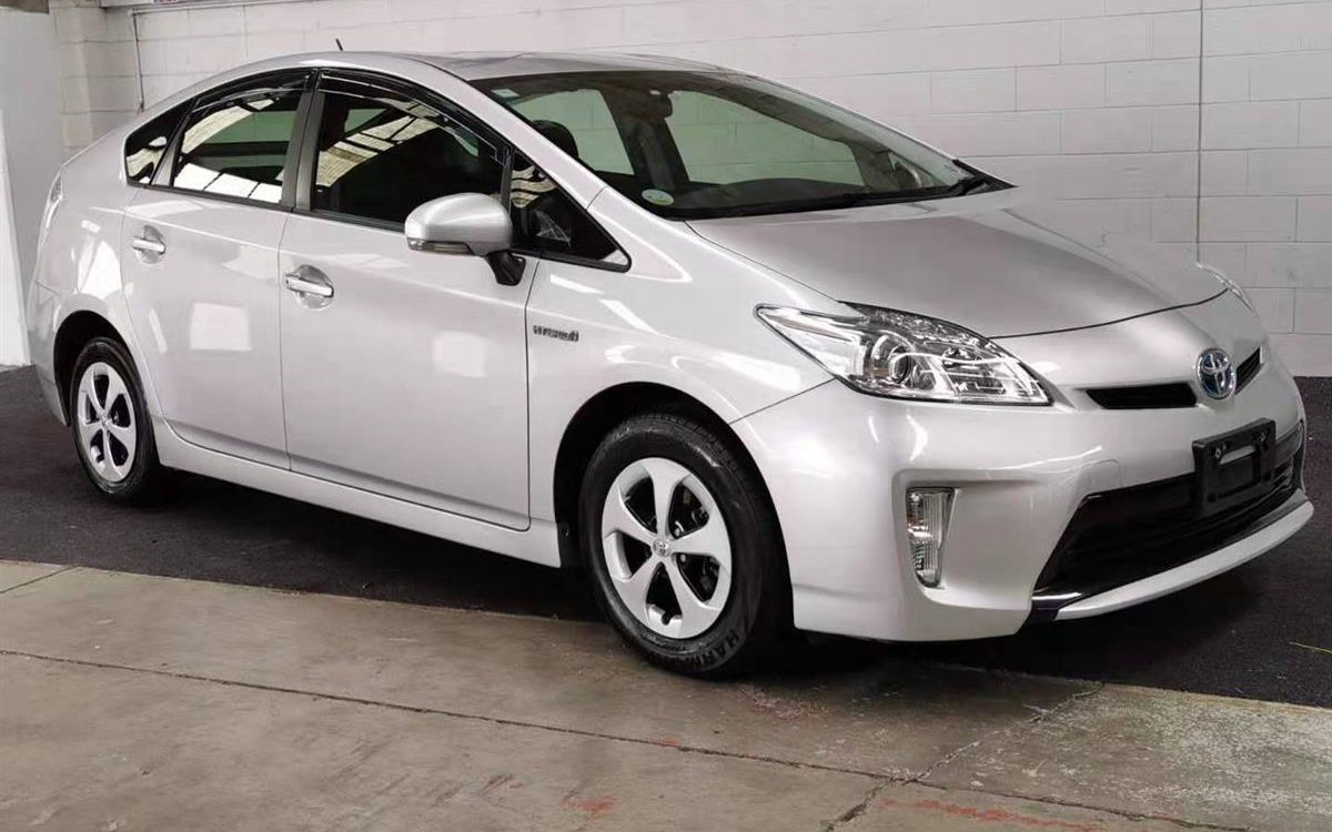 Car Finance 2016 Toyota Prius-1062797