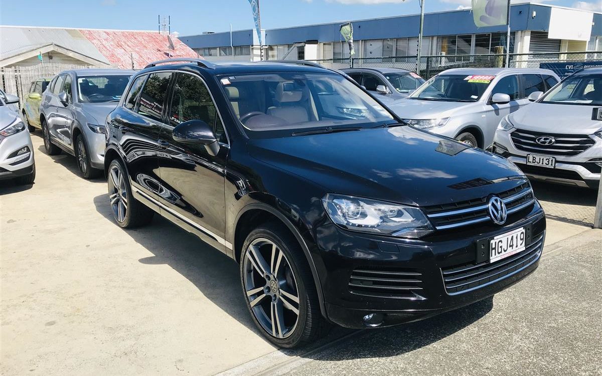 Car Finance 2014 Volkswagen Touareg-1063570