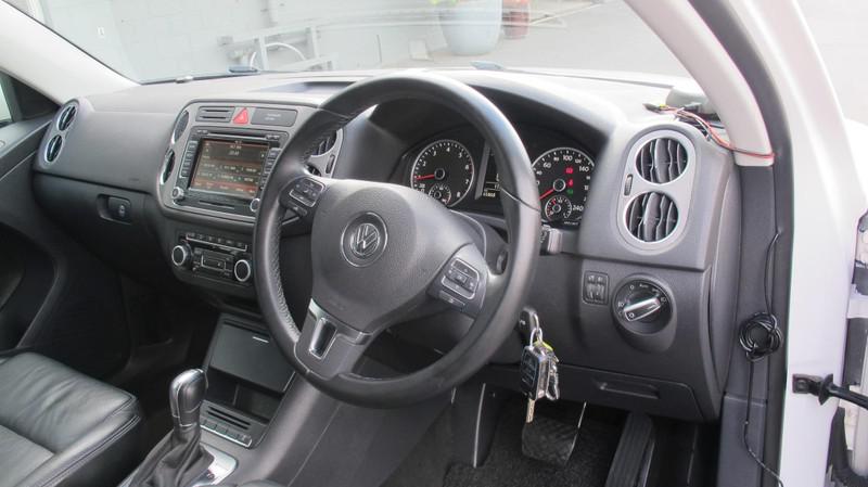 Car Finance 2011 Volkswagen Tiguan-1071308