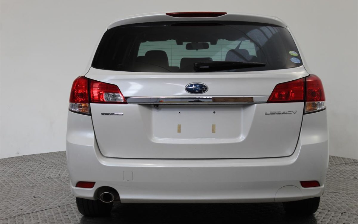 Car Finance 2011 Subaru Legacy-1077005