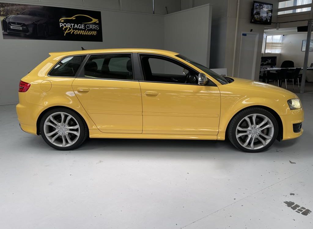 Car Finance 2010 Audi S3-1078990