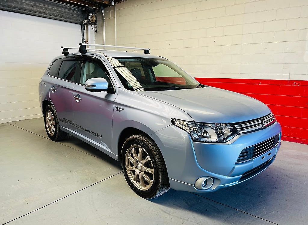 Car Finance 2013 Mitsubishi Outlander-1078994