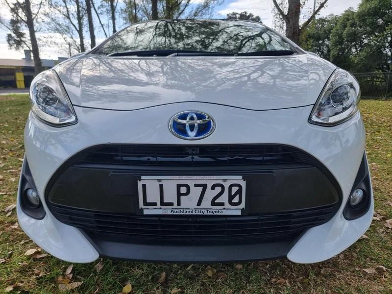 Car Finance 2018 Toyota Prius-1079354