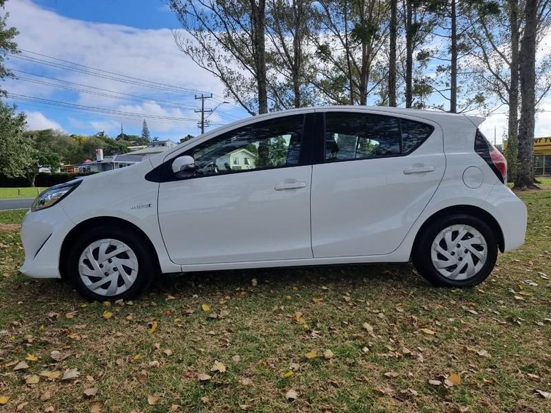 Car Finance 2018 Toyota Prius-1079357