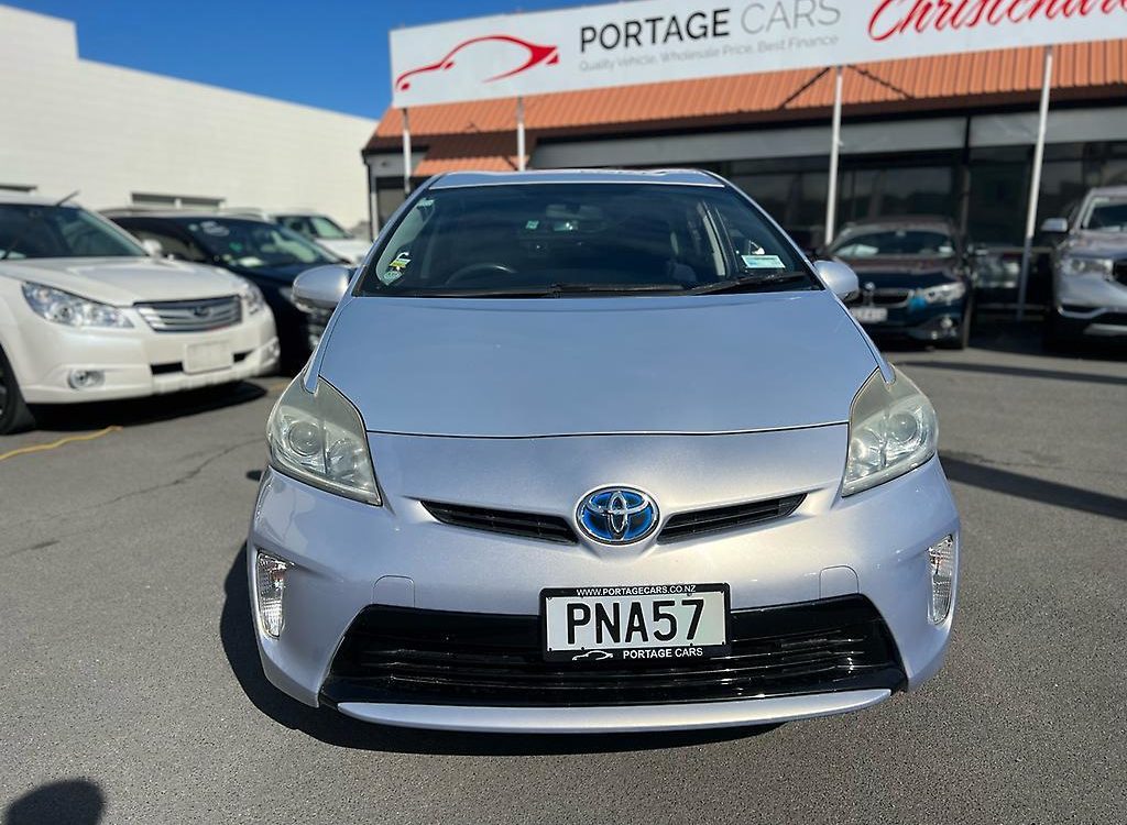 Car Finance 2012 Toyota Prius-1080059