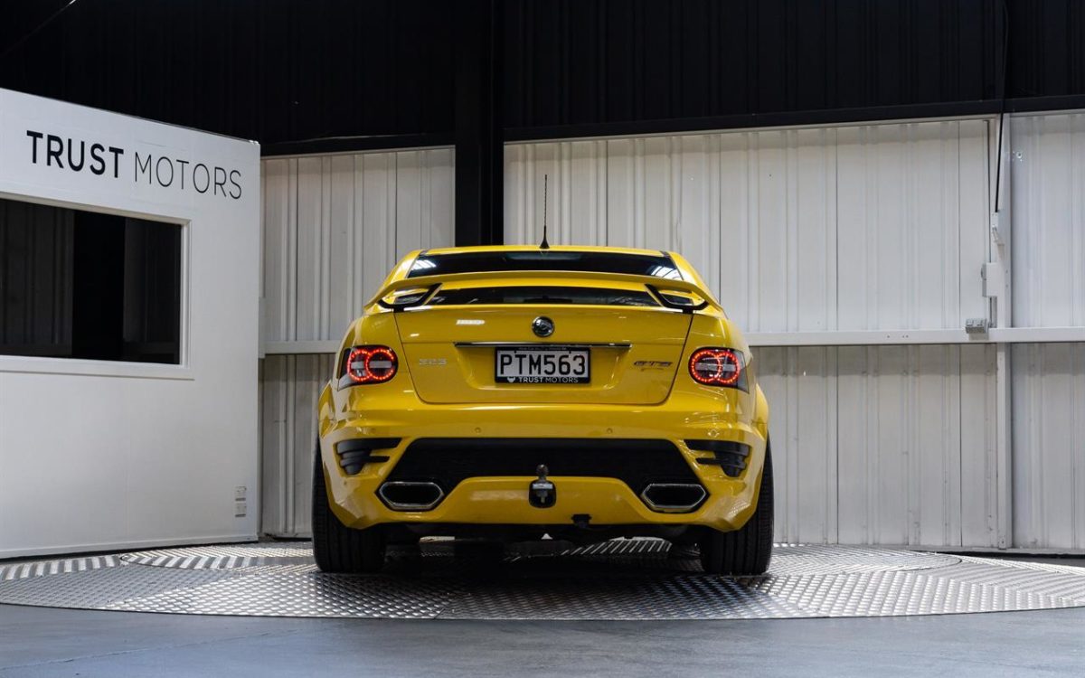 Car Finance 2011 Holden HSV-1080704