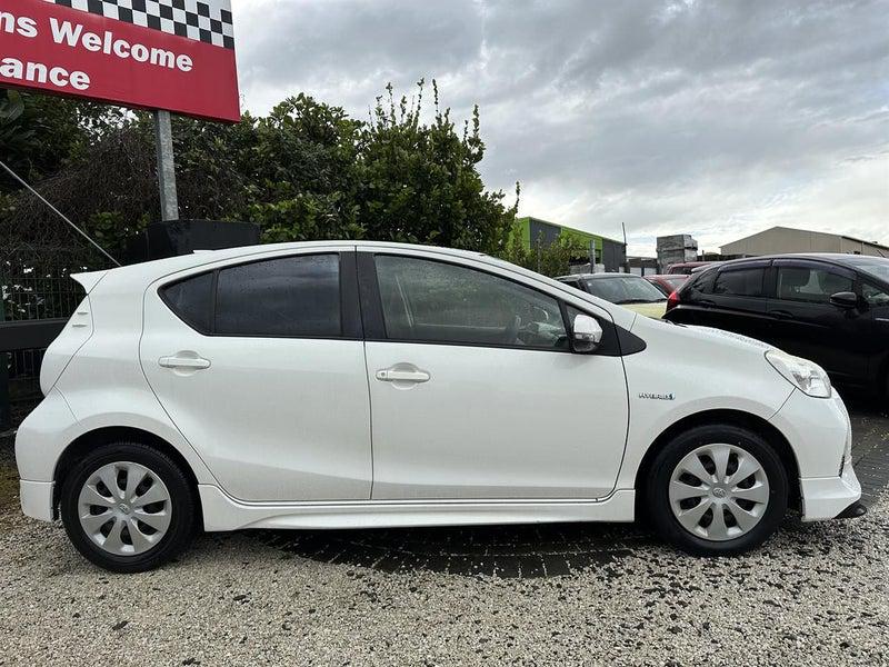 Car Finance 2013 Toyota Aqua-1080934